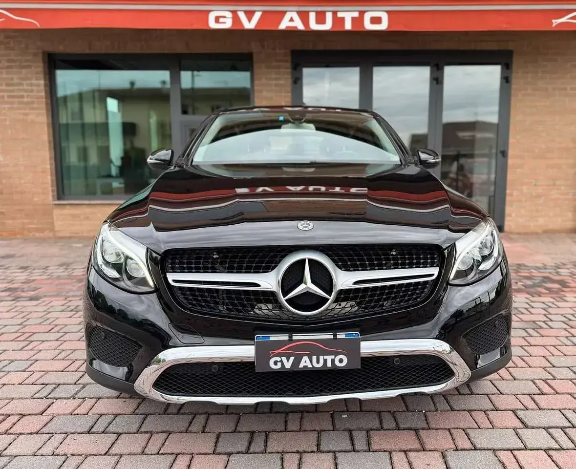 Usata Mercedes GLC220 170 CV (125 kW) 2018 Nero SUV