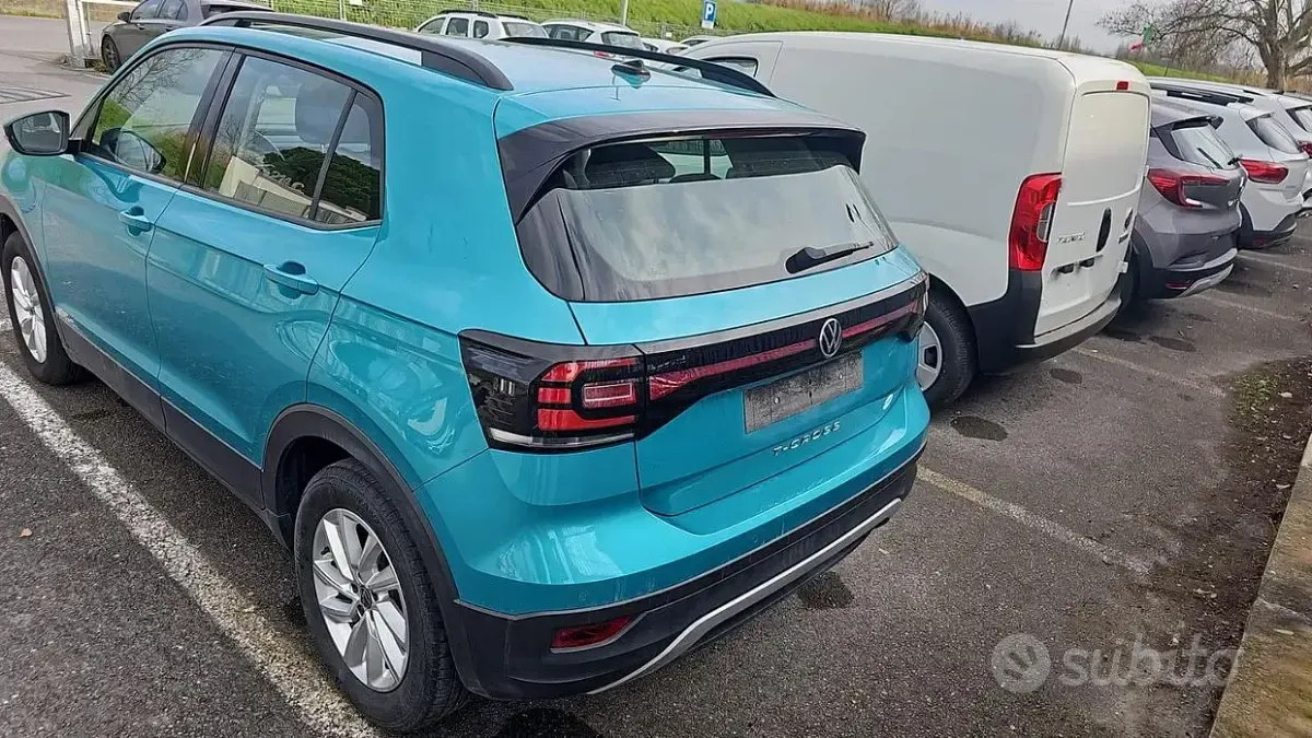 Usata VW T-Cross 110 CV (80 kW) 2023 Blu SUV