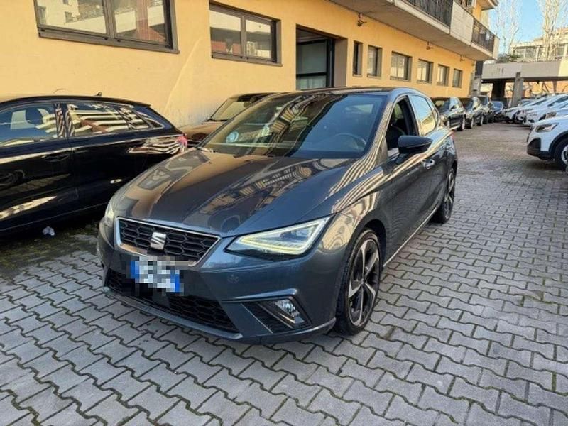 Usata Seat Ibiza FR 90 CV (66 kW) 2022 Grigio scuro Utilitaria