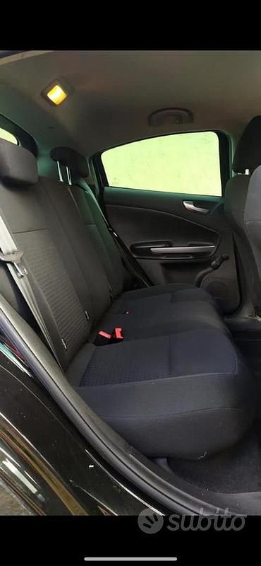 Usata Alfa Romeo Giulietta 105 CV (77 kW) 2013 Nero Utilitaria