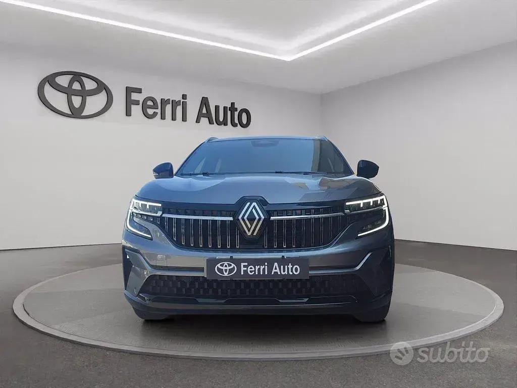 Usata Renault Espace Techno 200 CV (147 kW) 2024 Grigio SUV
