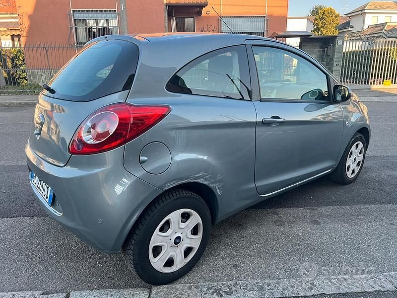 Usata Ford Ka 69 CV (50 kW) 2013 Grigio Utilitaria