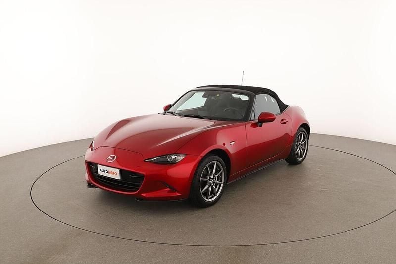 Usata Mazda MX5 Exclusive-Line 132 CV (97 kW) 2023 Rosso Cabrio