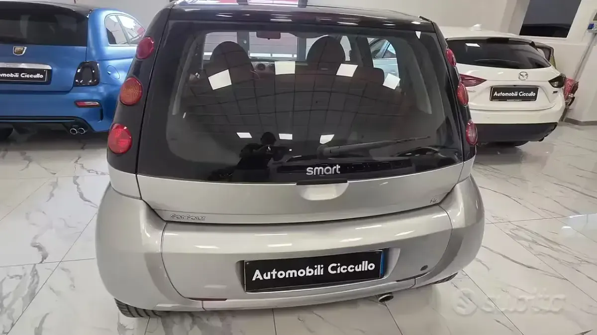 Usata Smart ForFour Passion 95 CV (69 kW) 2005 Grigio Utilitaria