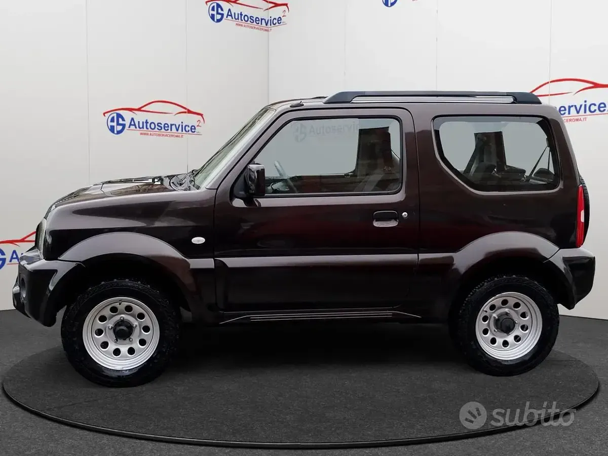 Usata Suzuki Jimny 86 CV (63 kW) 2015 Nero SUV