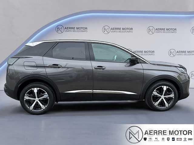 Usata Peugeot 3008 Allure 131 CV (96 kW) 2023 Grigio SUV