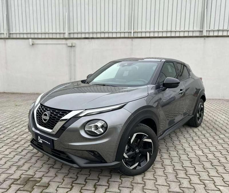 Usata Nissan Juke N-Connecta 114 CV (83 kW) 2023 Grigio scuro SUV