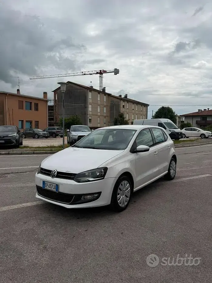 Usata VW Polo 69 CV (50 kW) 2013 Bianco Utilitaria