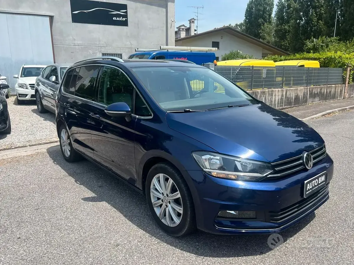 Usata VW Touran 150 CV (110 kW) 2018 Blu Monovolume