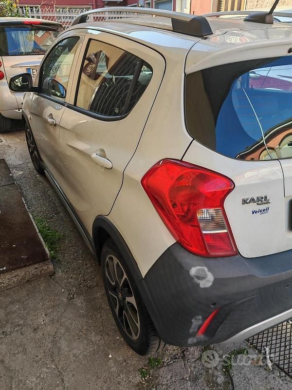 Usata Opel Karl Rocks 73 CV (53 kW) 2018 Bianco Utilitaria