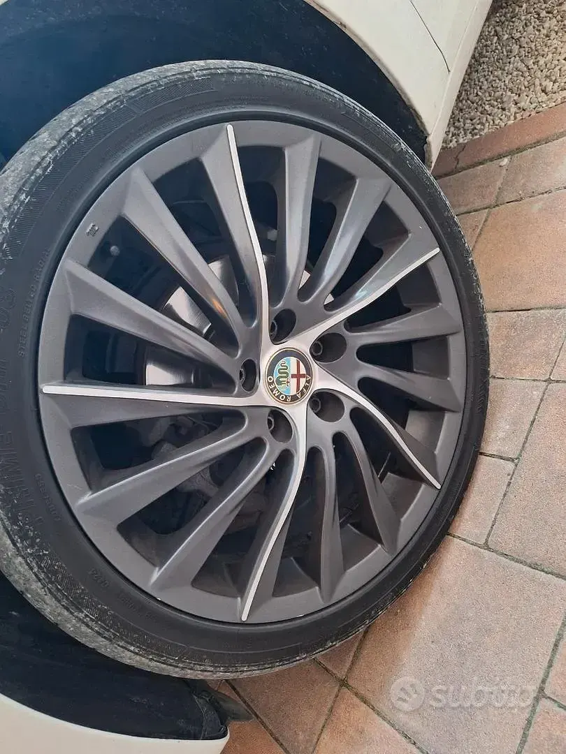 Usata Alfa Romeo Giulietta 120 CV (88 kW) 2013 Bianco Utilitaria