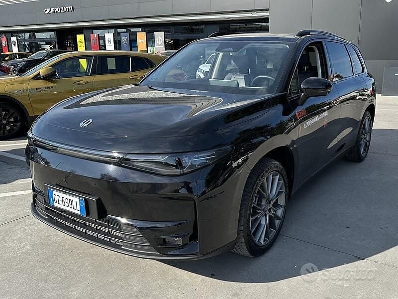 Nuova Leapmotor C10 215 CV (158 kW) 2025 Nero SUV