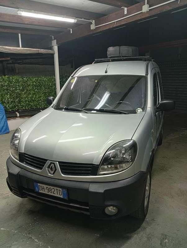 Usata Renault Kangoo 95 CV (69 kW) 2007 Grigio SUV