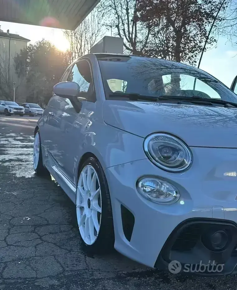 Usata Abarth 595 145 CV (106 kW) 2022 Grigio Berlina