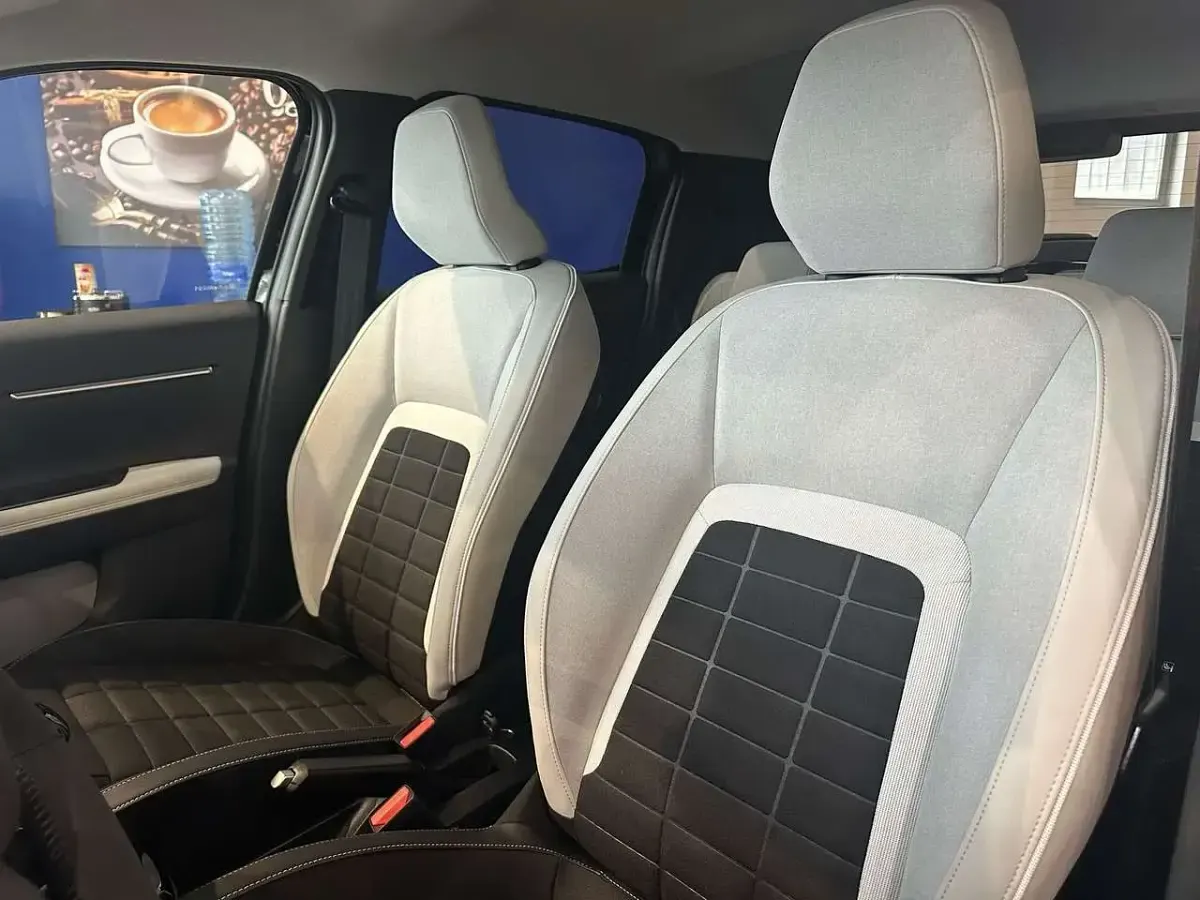 Nuova Citroën C3 PureTech 101 CV (74 kW) 2025 Nero SUV