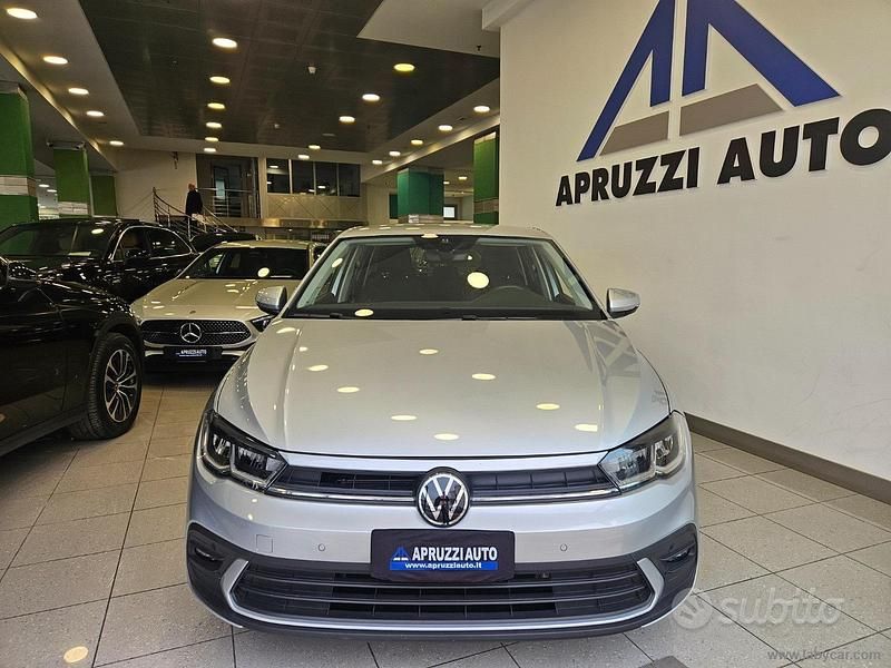 Usata VW Polo Life 80 CV (58 kW) 2023 Argento Utilitaria