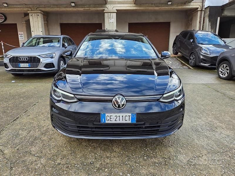 Usata VW Golf VII Style 150 CV (110 kW) 2021 Nero Utilitaria