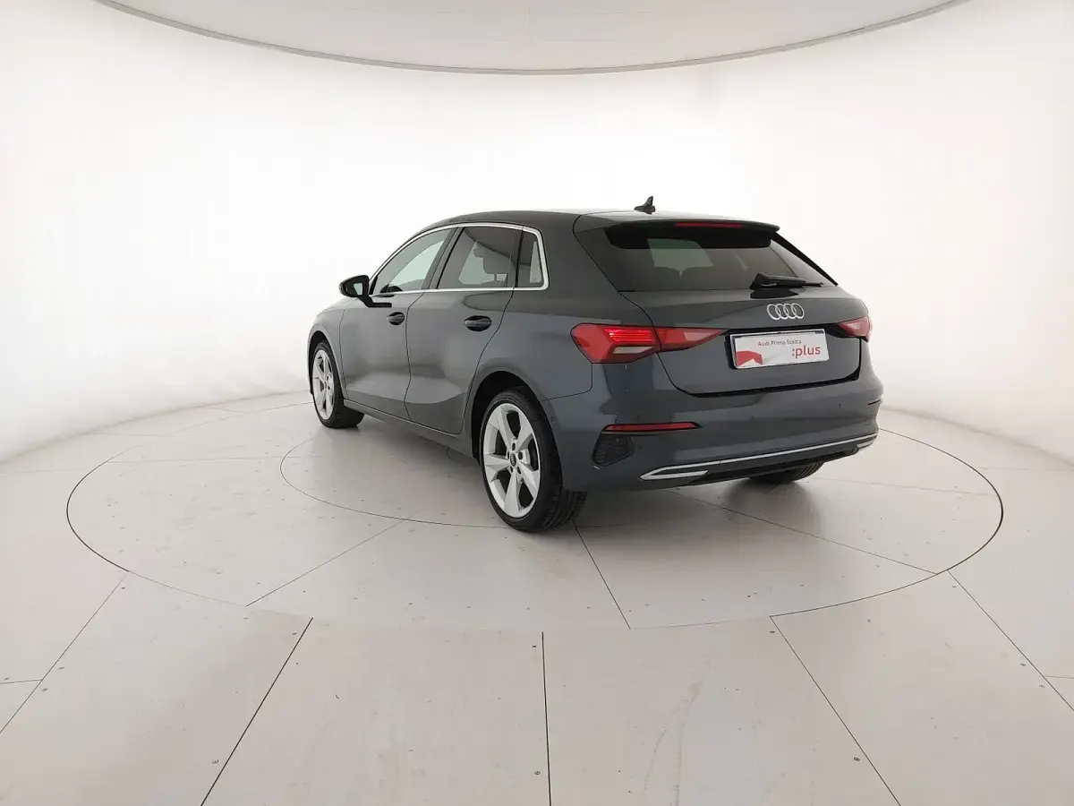 Occasion Audi A3 Advanced 150 ch (110 kW) 2022 Gris Berline