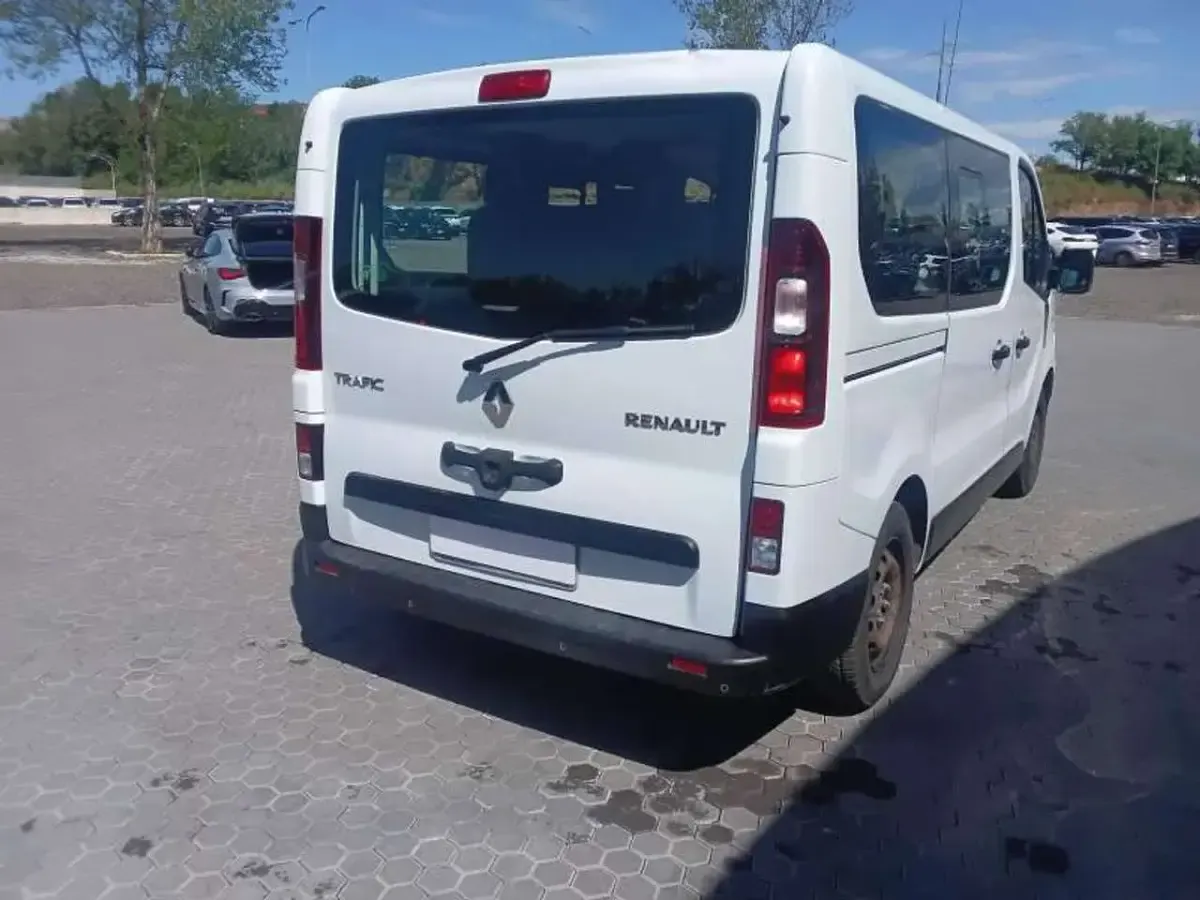 Usata Renault Trafic SE 125 CV (91 kW) 2017 Bianco Monovolume