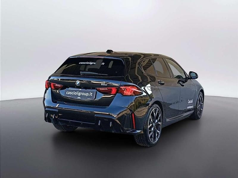 Usata BMW 120 156 CV (114 kW) 2024 Nero Utilitaria
