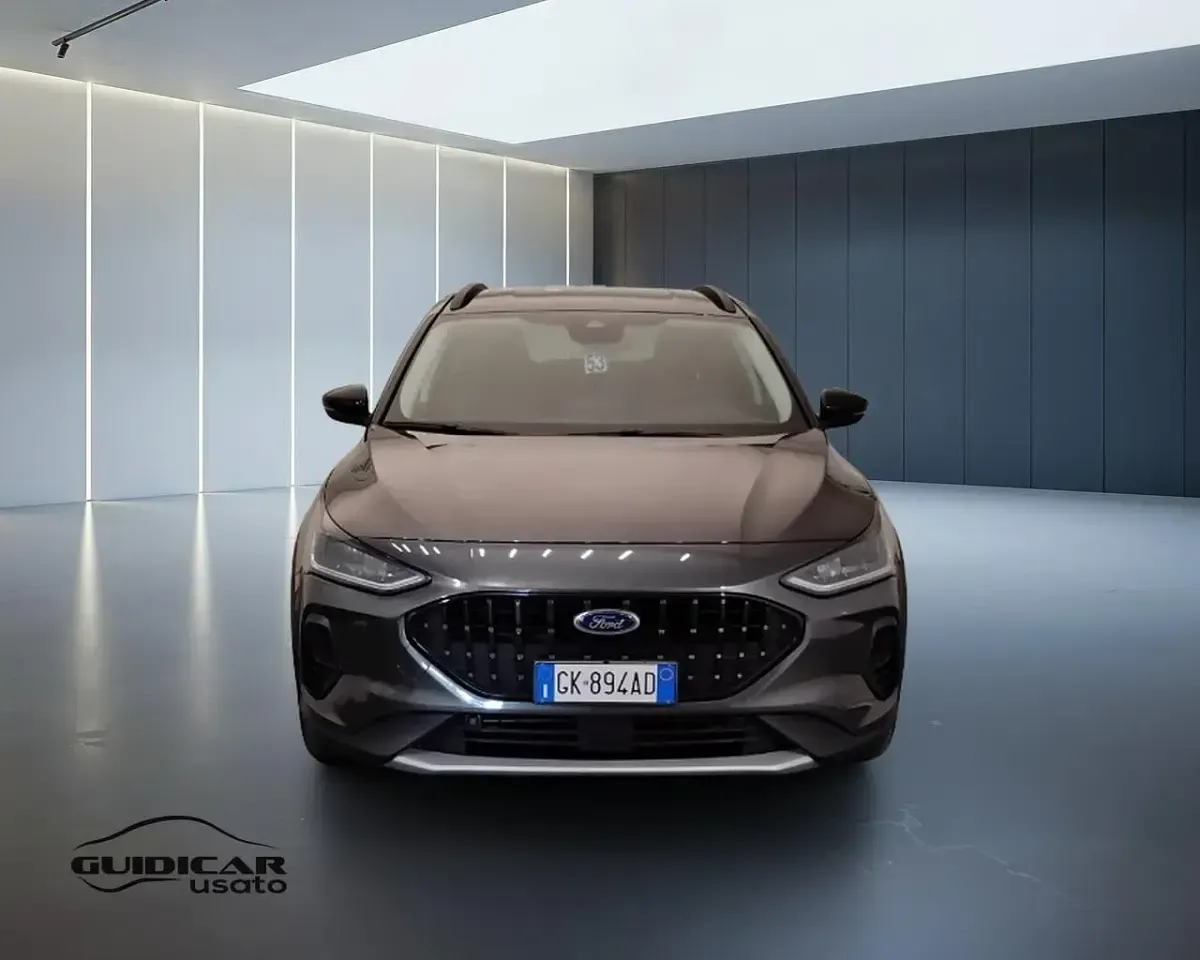 Usata Ford Focus Active 125 CV (91 kW) 2022 Grigio Berlina