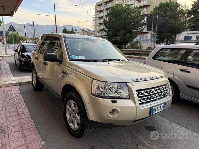 Grigio Usata 2009 Land Rover Freelander 2 S SUV | 9500 € (Molto cara) - Immagine 1/4