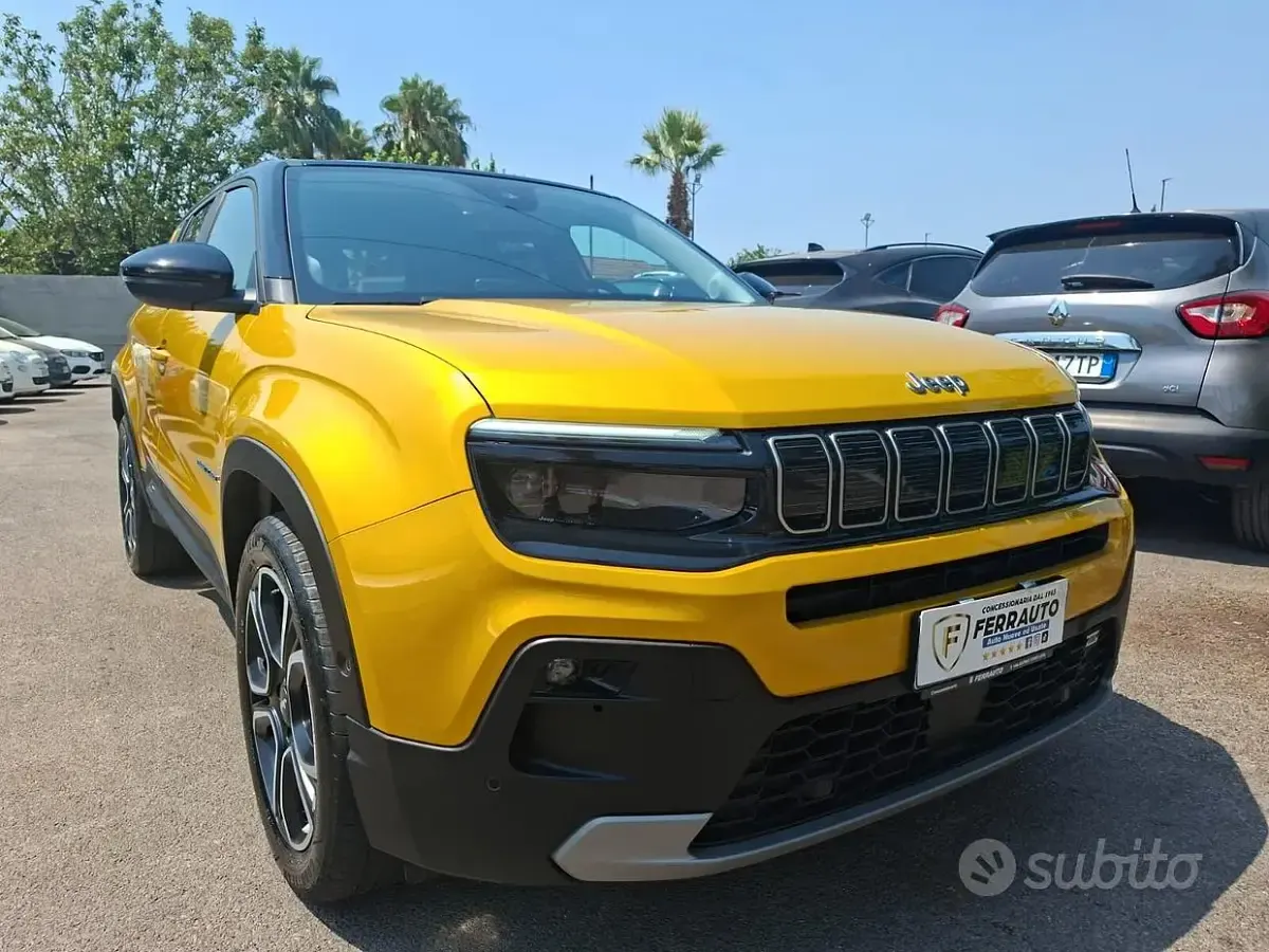 Usata Jeep Avenger EV Summit 61 kW (84 CV) 2023 Giallo SUV