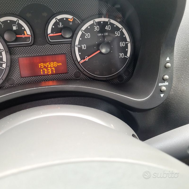 Usata Fiat Panda 75 CV (55 kW) 2012 Utilitaria