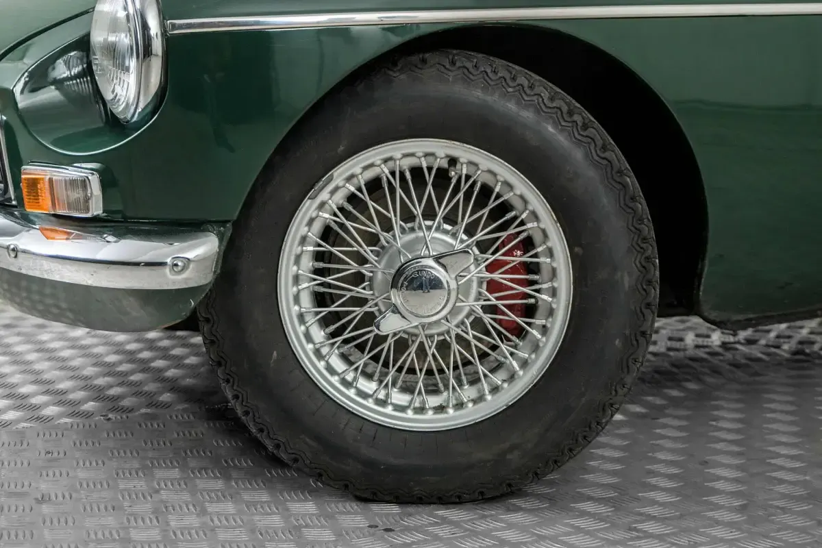 Usata MG B 90 CV (66 kW) 1965 Verde Cabrio