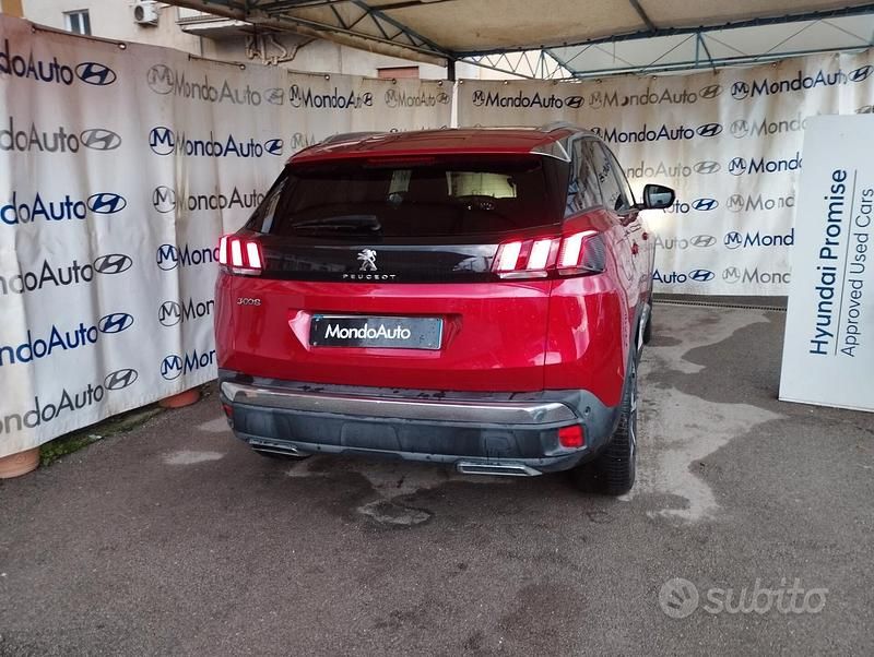 Usata Peugeot 3008 Business-Line 131 CV (96 kW) 2018 Rosso SUV