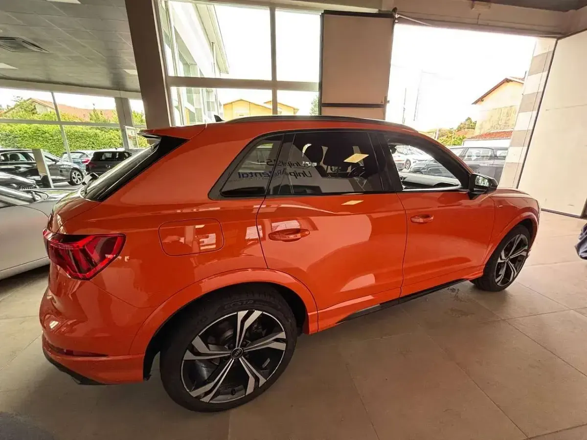 Usata Audi Q3 S-Line 150 CV (110 kW) 2023 Arancione SUV