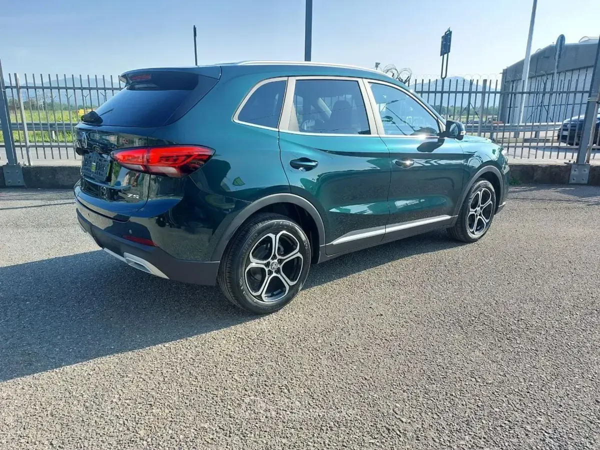 Nuova MG ZS Comfort 116 CV (85 kW) 2026 Verde SUV