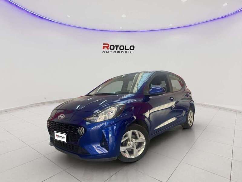 Blu pastello Usata 2022 Hyundai i10 Due volumi | 12.490 € (Buon prezzo) - Immagine 1/4
