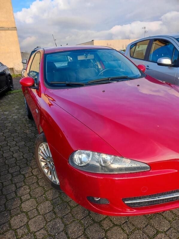 Usata Alfa Romeo 147 Progression 105 CV (77 kW) 2009 Rosso Utilitaria