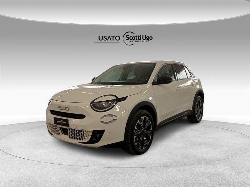 Usata Fiat 600 La Prima 110 CV (80 kW) 2025 Bianco SUV