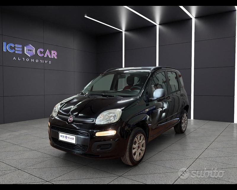 Usata Fiat Panda Lounge 84 CV (61 kW) 2013 Nero Utilitaria