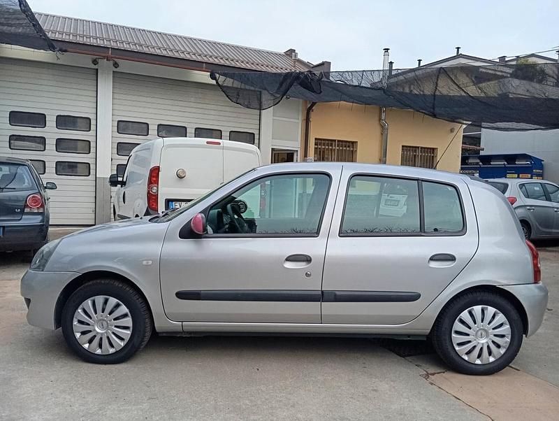Usata Renault Clio II 74 CV (54 kW) 2008 Grigio Berlina