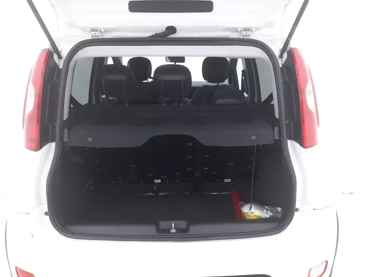 Usata Fiat Panda City Life 70 CV (51 kW) 2023 Biancobianco Utilitaria