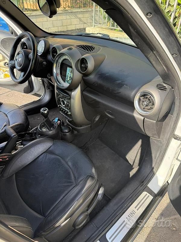 Usata Mini Countryman 2011 Bianco SUV