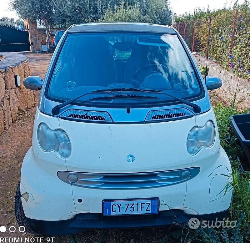 Giallo Usata 2005 Smart ForTwo Coupé Coupé | 2800 € (Buon prezzo) - Immagine 1/4