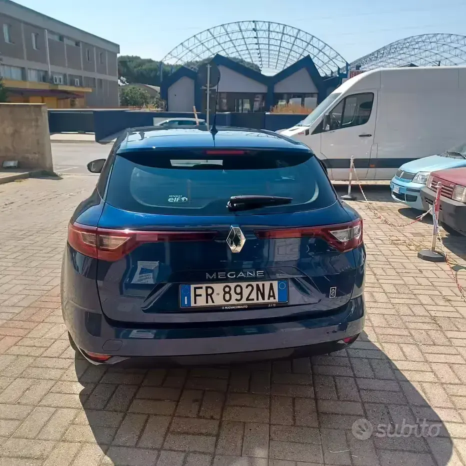 Usata Renault Mégane GrandTour 110 CV (80 kW) 2018 Blu Station wagon