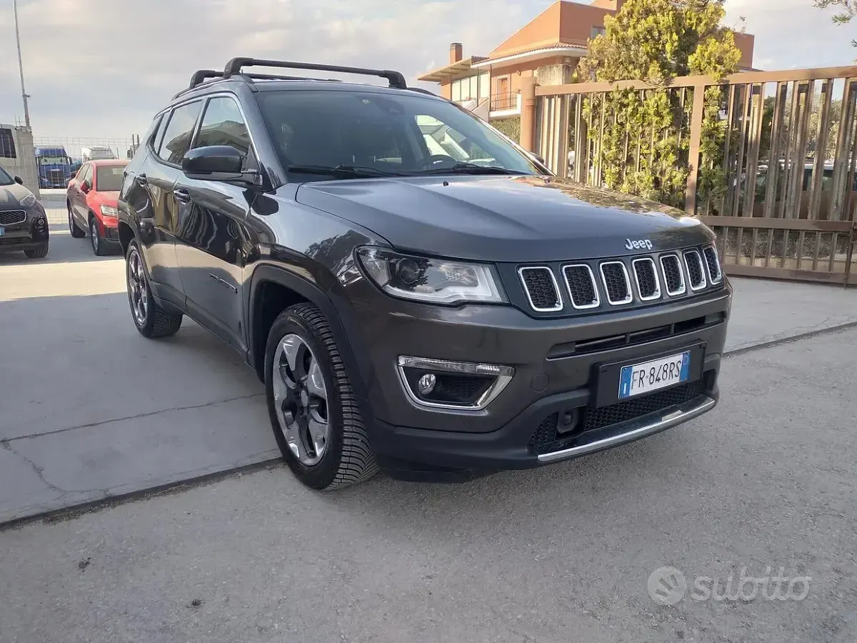 Usata Jeep Compass Limited 120 CV (88 kW) 2018 Grigio SUV