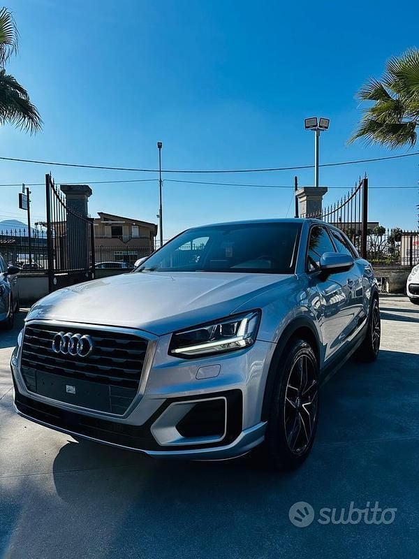 Usata Audi Q2 Business 116 CV (85 kW) 2020 Grigio SUV