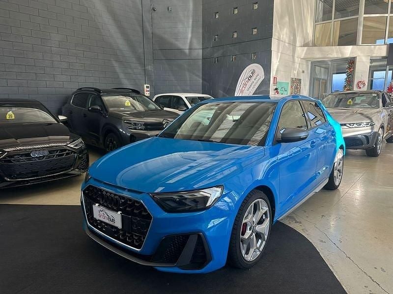 Azzurro Usata 2019 Audi A1 Admired Due volumi | 23.900 € (Buon prezzo) - Immagine 1/4