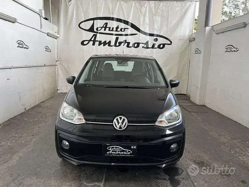 Usata VW up! Move 60 CV (44 kW) 2017 Nero Utilitaria
