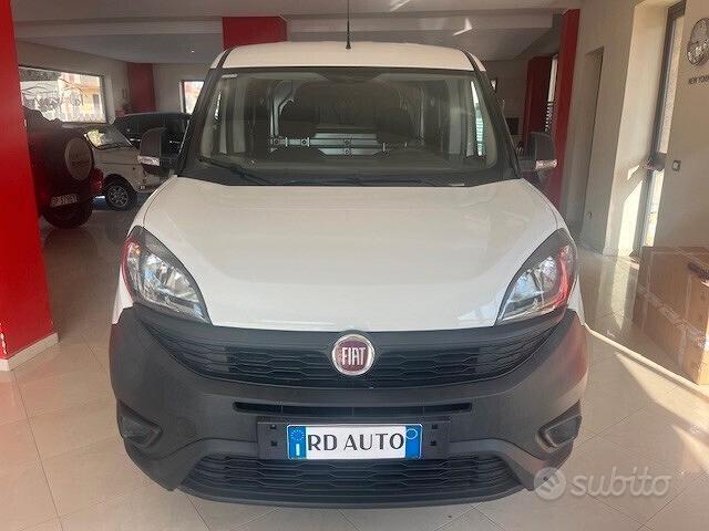 Usato 2020 Fiat Doblò 1.3 Diesel 95 CV (9.999 €)