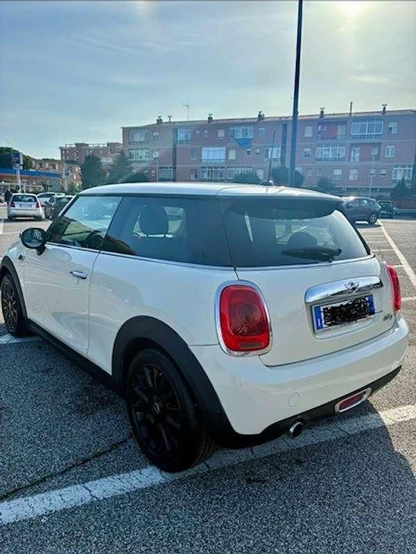 Usata Mini One D Business 95 CV (69 kW) 2015 Beige Utilitaria