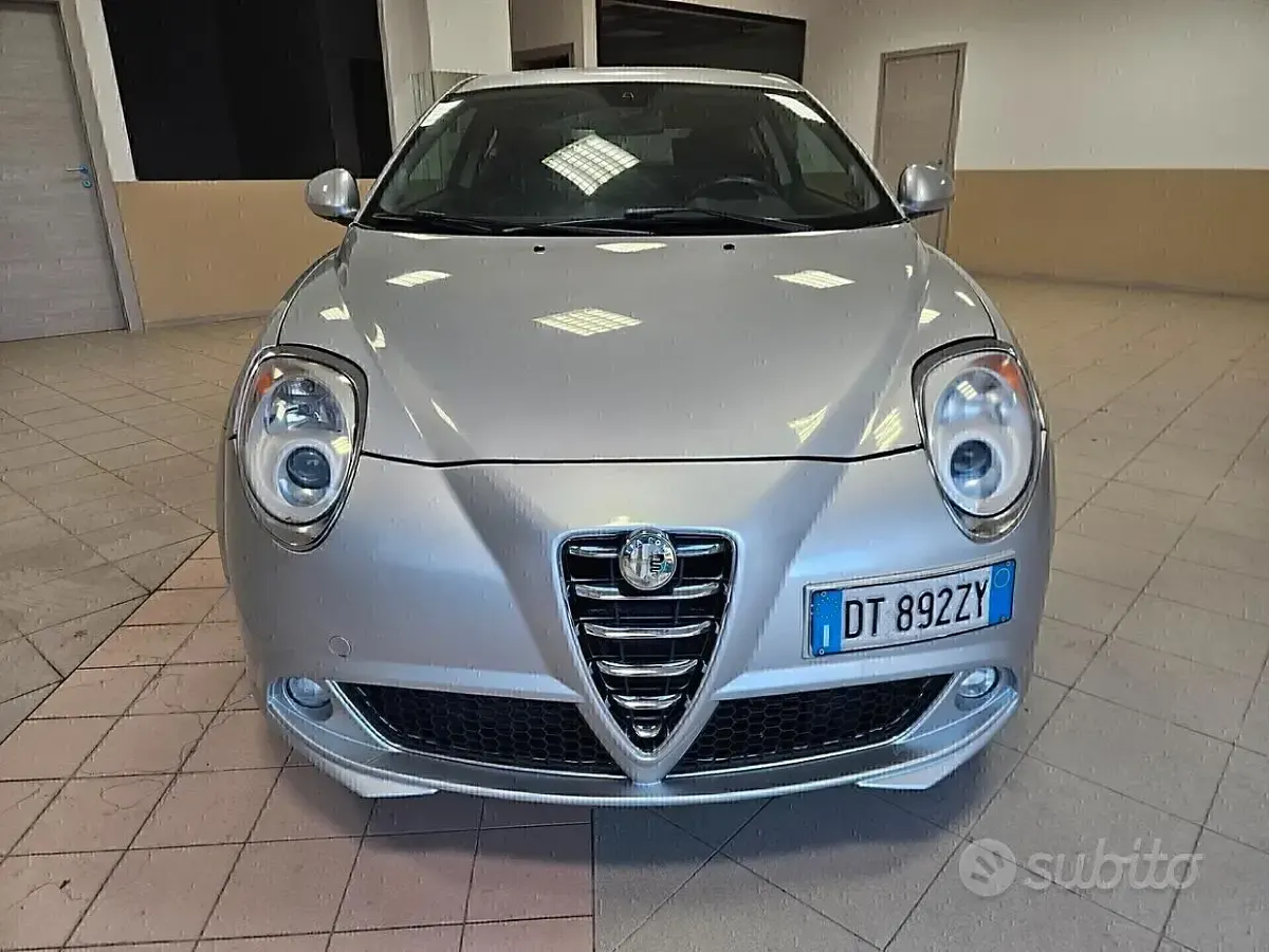 Usata Alfa Romeo MiTo Distinctive 120 CV (88 kW) 2008 Grigio Utilitaria