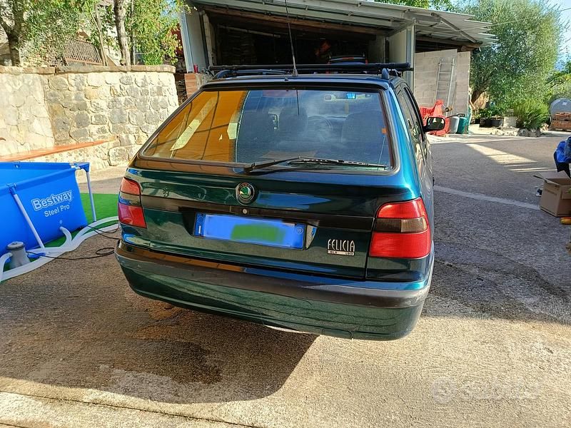 Usata Skoda Felicia 64 CV (47 kW) 1999 Verde Station wagon