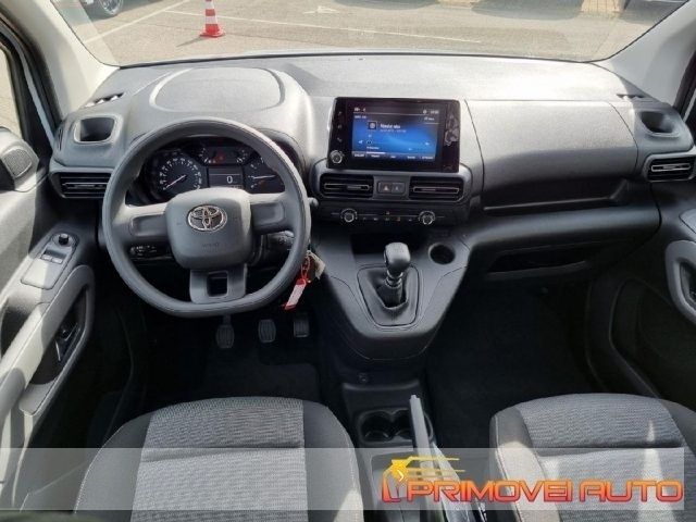 Bianco Usata 2023 Toyota Proace Verso City Monovolume | 30.400 € (Molto cara) - Immagine 1/4